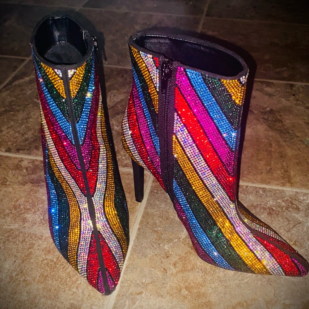 NWOT so beauyifully crafted. I.N.C international concepts